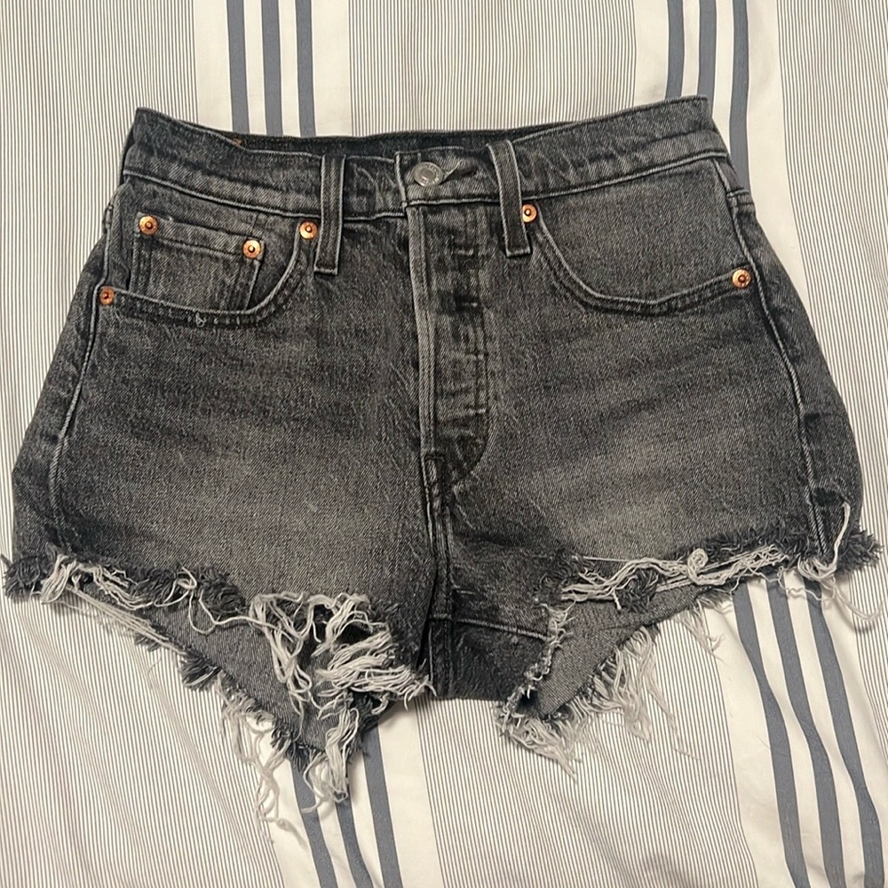 black wash levi 501s worn max twice